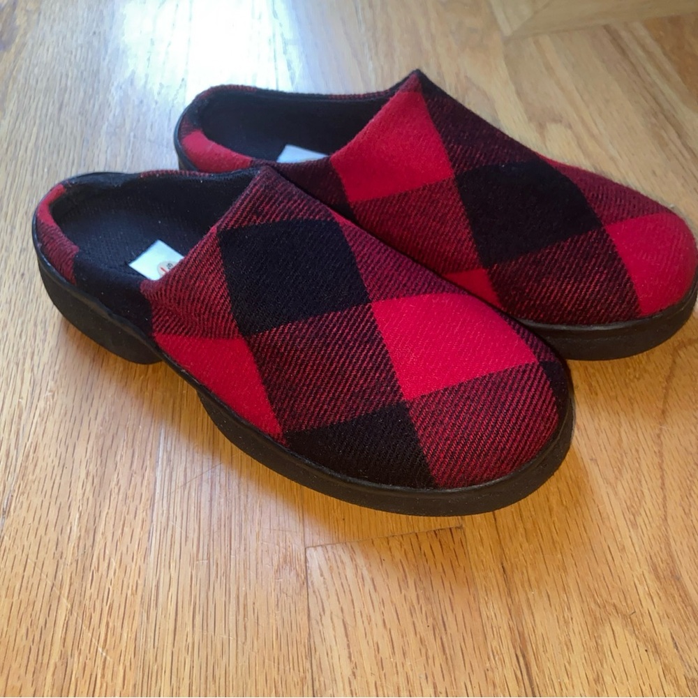 Talbots Buffalo check plaid red black clog 5.5